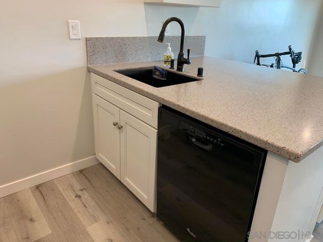 3079 Cowley Way 38, San Diego, CA 92117
