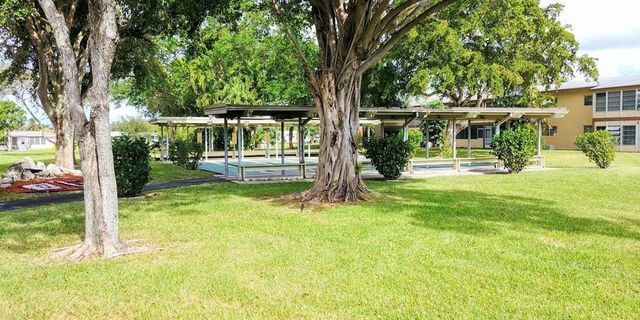 7500 NW 5th Court 104, Margate, FL 33063
