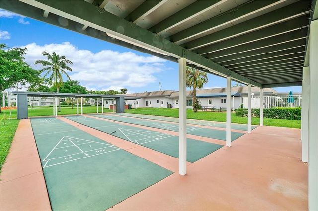 7500 NW 5th Court 104, Margate, FL 33063
