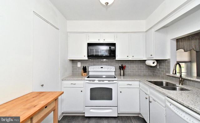 1108B JEFFERSON CT, Lansdale, PA 19446