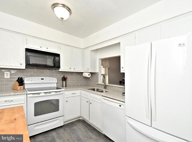 1108B JEFFERSON CT, Lansdale, PA 19446
