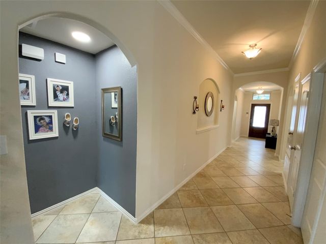 4536 Chestnut Meadows BND, Georgetown, TX 78626