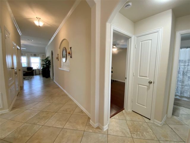 4536 Chestnut Meadows BND, Georgetown, TX 78626
