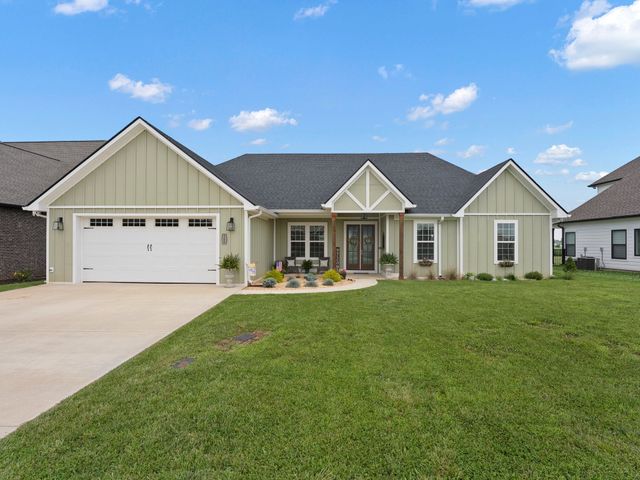 246 Lookout Dr, Winchester, TN 37398
