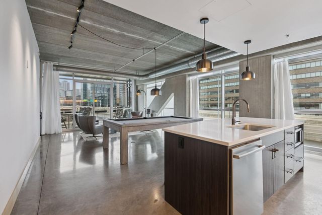 345 6th Avenue N 405, Minneapolis, MN 55401