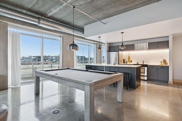 345 6th Avenue N 405, Minneapolis, MN 55401