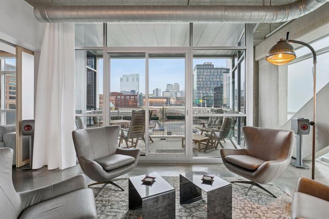 345 6th Avenue N 405, Minneapolis, MN 55401