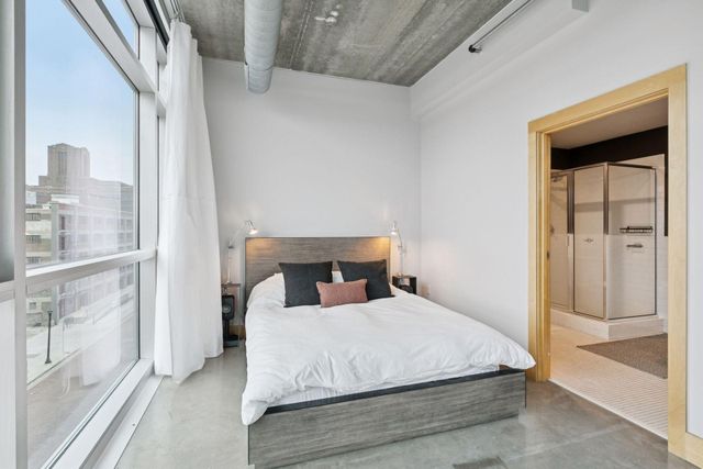 345 6th Avenue N 405, Minneapolis, MN 55401