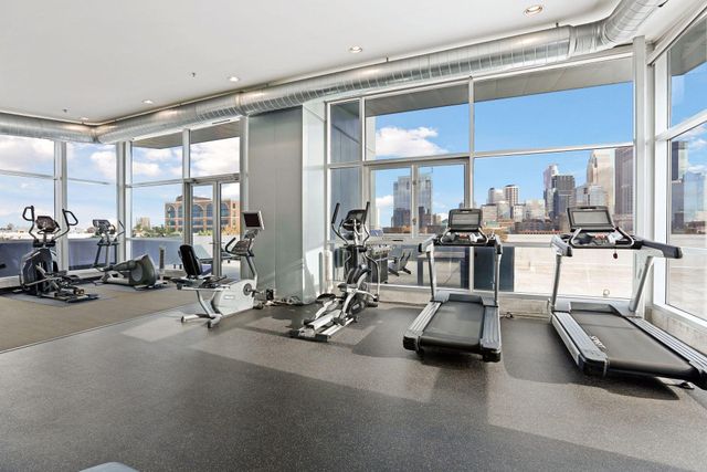 345 6th Avenue N 405, Minneapolis, MN 55401