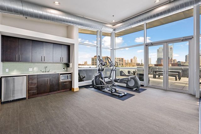 345 6th Avenue N 405, Minneapolis, MN 55401