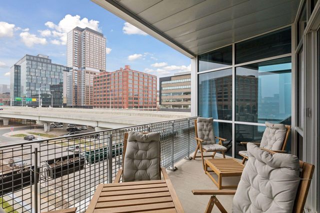 345 6th Avenue N 405, Minneapolis, MN 55401