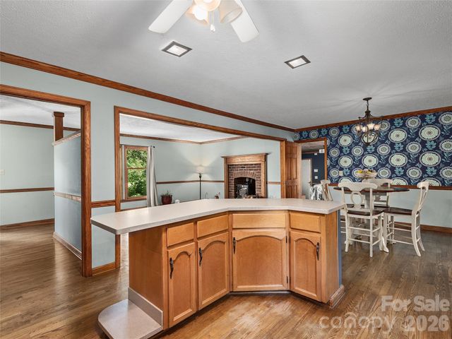 3 Carolewood Drive, Horse Shoe, NC 28742