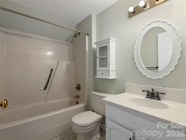 3 Carolewood Drive, Horse Shoe, NC 28742