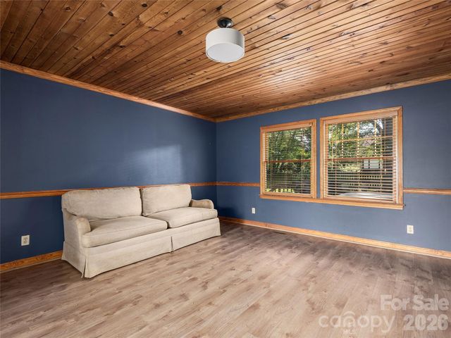 3 Carolewood Drive, Horse Shoe, NC 28742