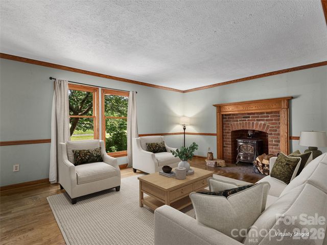 3 Carolewood Drive, Horse Shoe, NC 28742