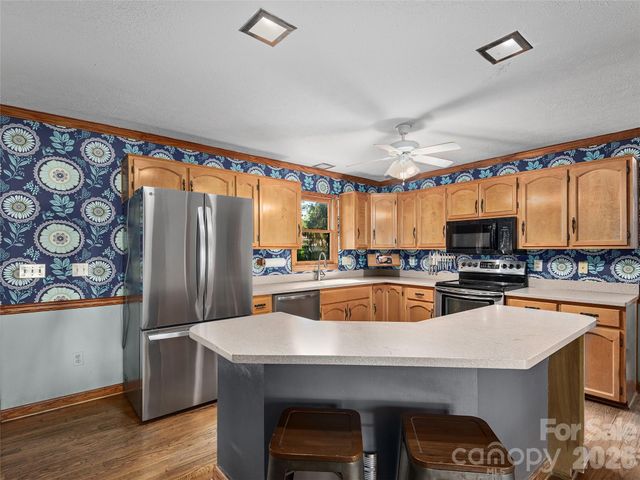 3 Carolewood Drive, Horse Shoe, NC 28742