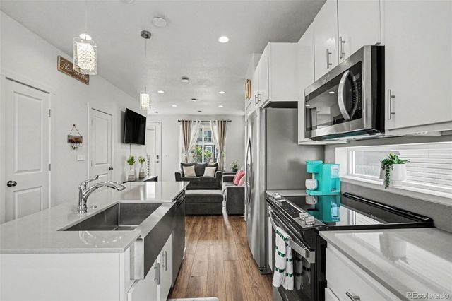 18262 E 49th Place, Denver, CO 80249