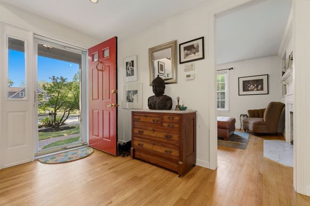 2 Coombs Circle 1, Newburyport, MA 01950
