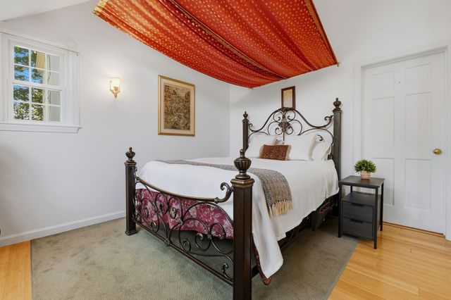 2 Coombs Circle 1, Newburyport, MA 01950