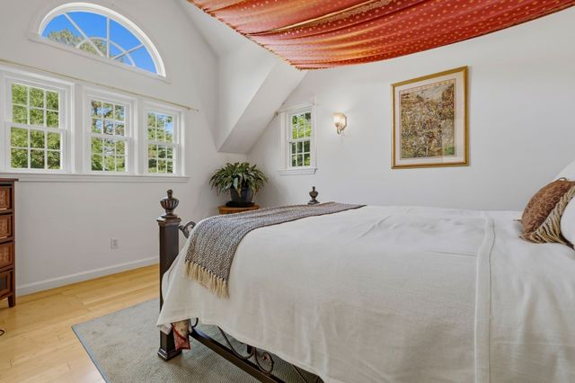 2 Coombs Circle 1, Newburyport, MA 01950