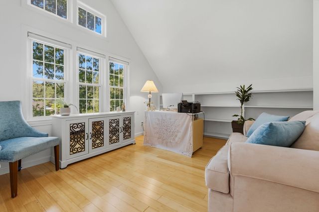 2 Coombs Circle 1, Newburyport, MA 01950