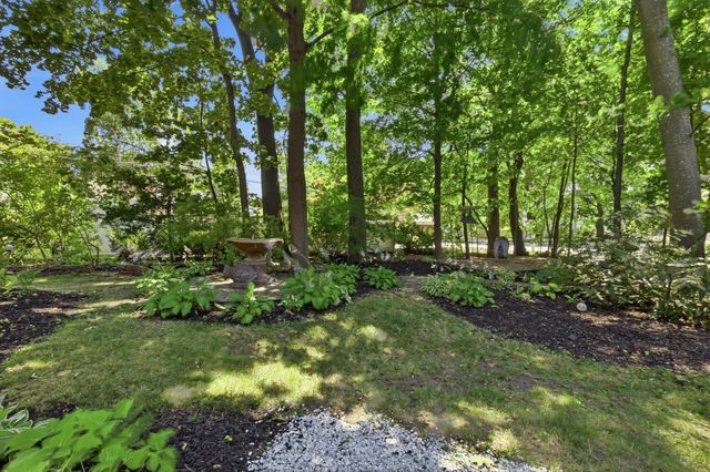 2 Coombs Circle 1, Newburyport, MA 01950
