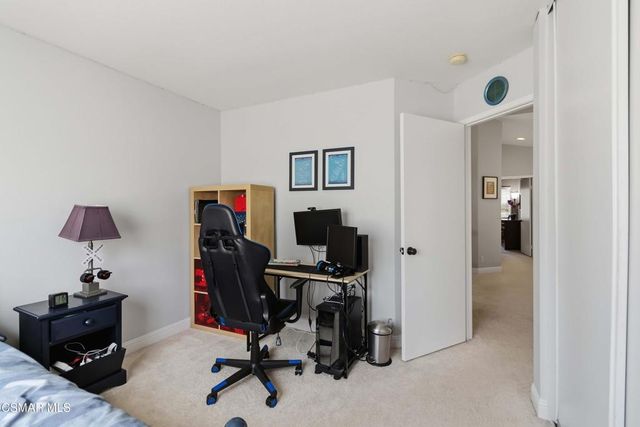 1160 Knottingham Street, Simi Valley, CA 93065