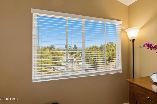 1160 Knottingham Street, Simi Valley, CA 93065