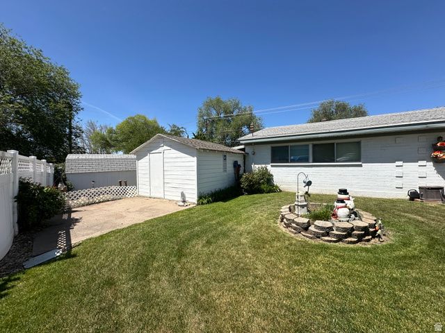 367 HAWTHORNE DR, Layton, UT 84041