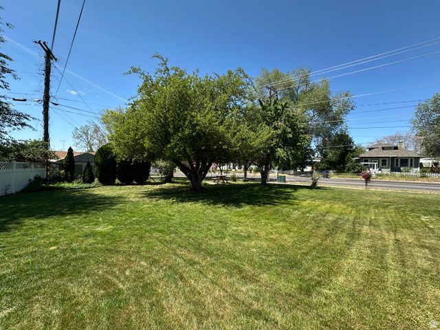 367 HAWTHORNE DR, Layton, UT 84041