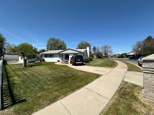 367 HAWTHORNE DR, Layton, UT 84041