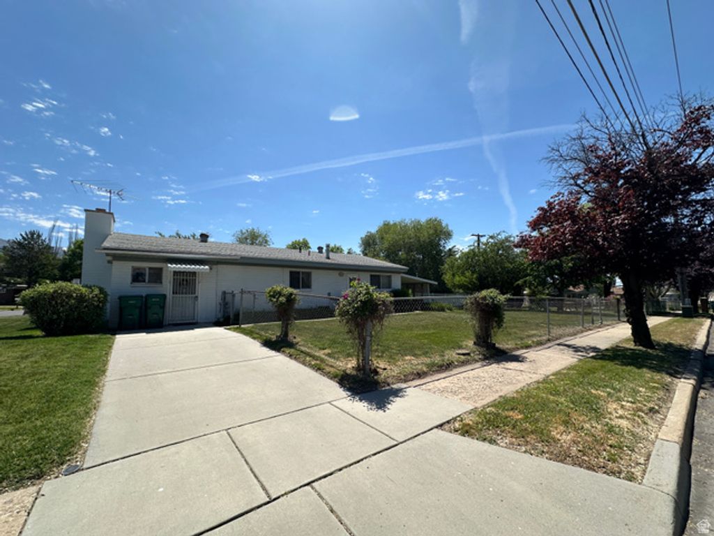 367 HAWTHORNE DR, Layton, UT 84041