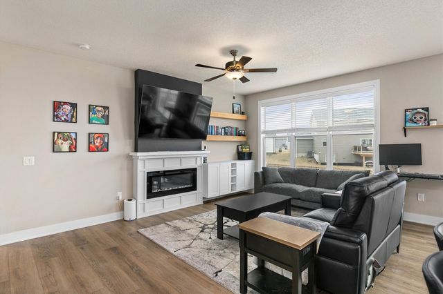 290 NW Rosemont Circle, Waukee, IA 50263