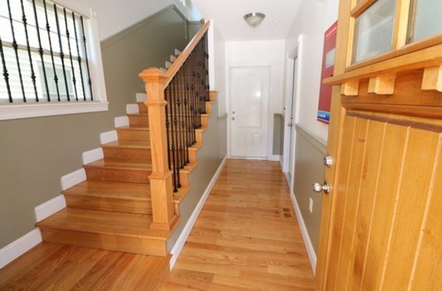 89 Allston St 2, Cambridge, MA 02139