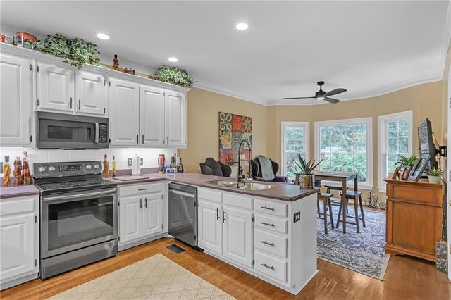 1910 Stockton Walk Lane, Snellville, GA 30078