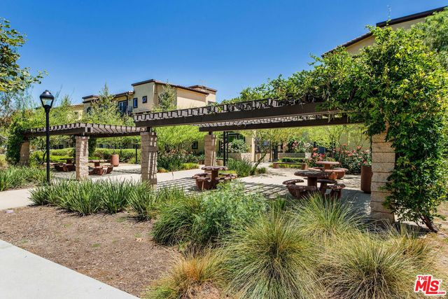 2581 Arvia Street 8, Los Angeles, CA 90065