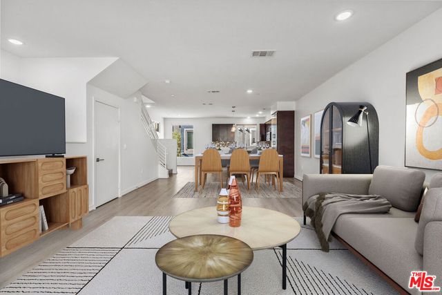 2581 Arvia Street 8, Los Angeles, CA 90065