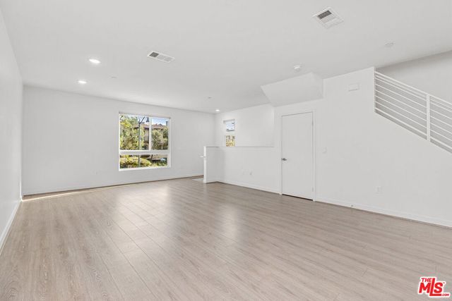 2581 Arvia Street 8, Los Angeles, CA 90065