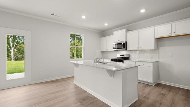 645 Lost Creek Parkway, Dallas, GA 30132