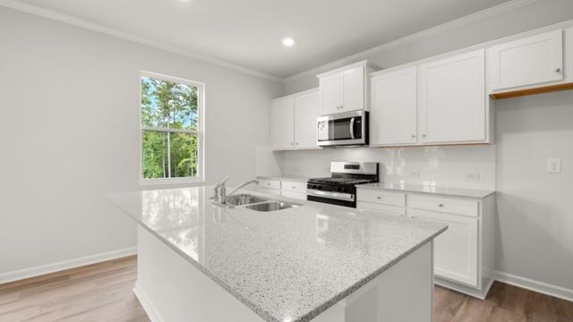 645 Lost Creek Parkway, Dallas, GA 30132