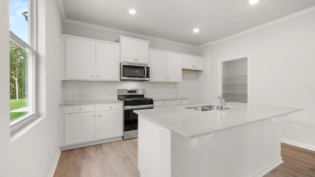 645 Lost Creek Parkway, Dallas, GA 30132
