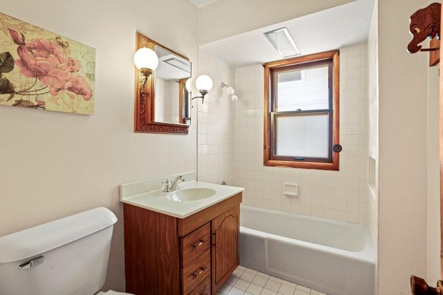 421 Augusta STREET, Racine, WI 53402