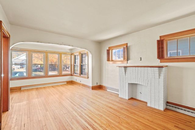 421 Augusta STREET, Racine, WI 53402