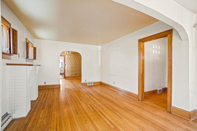 421 Augusta STREET, Racine, WI 53402