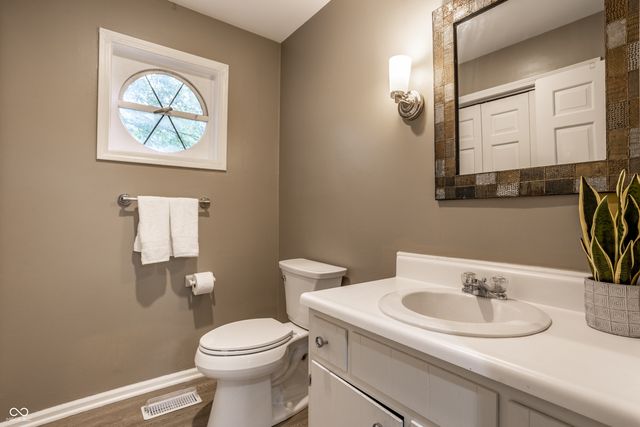 8805 Sawleaf Road, Indianapolis, IN 46260
