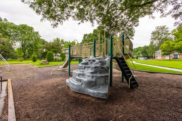 8805 Sawleaf Road, Indianapolis, IN 46260