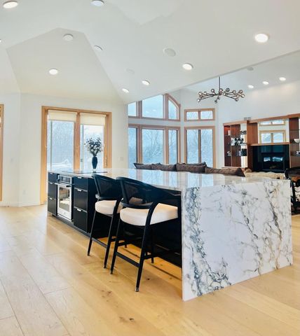 3466 Nappe Drive, Middleton, WI 53562