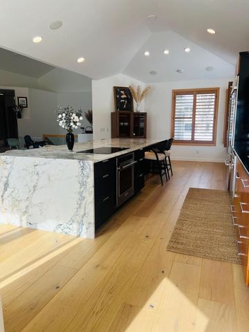 3466 Nappe Drive, Middleton, WI 53562