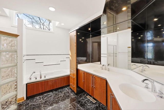 3466 Nappe Drive, Middleton, WI 53562