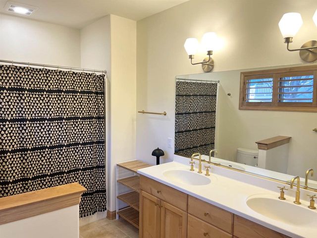 3466 Nappe Drive, Middleton, WI 53562